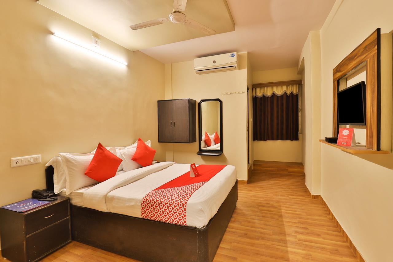 Oyo 11427 Hotel Kalyan Ahmedabad Exterior foto